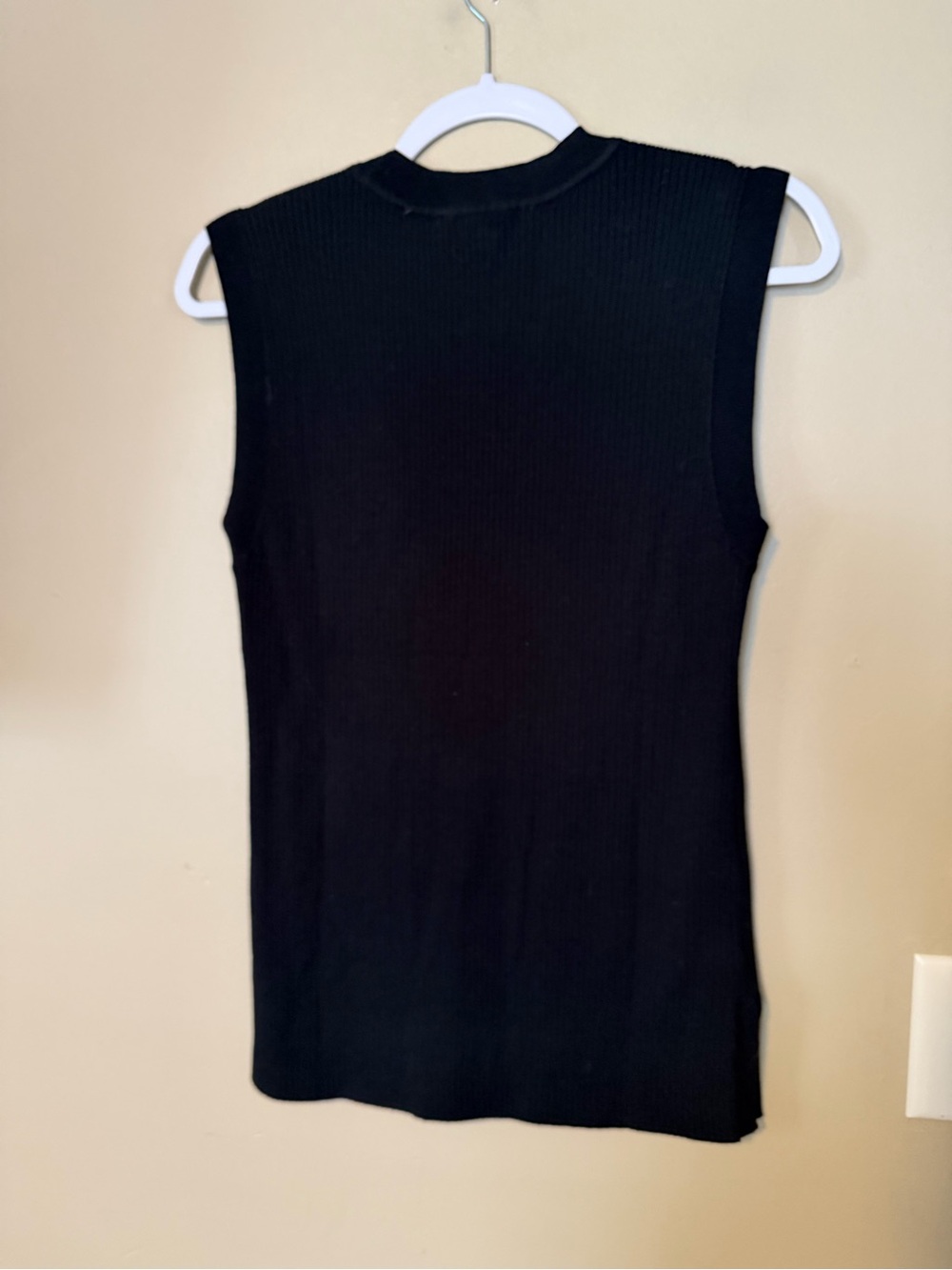 LOFT Versa Black Ribbed Sleeveless Shell Top NEW - Picture 4 of 7